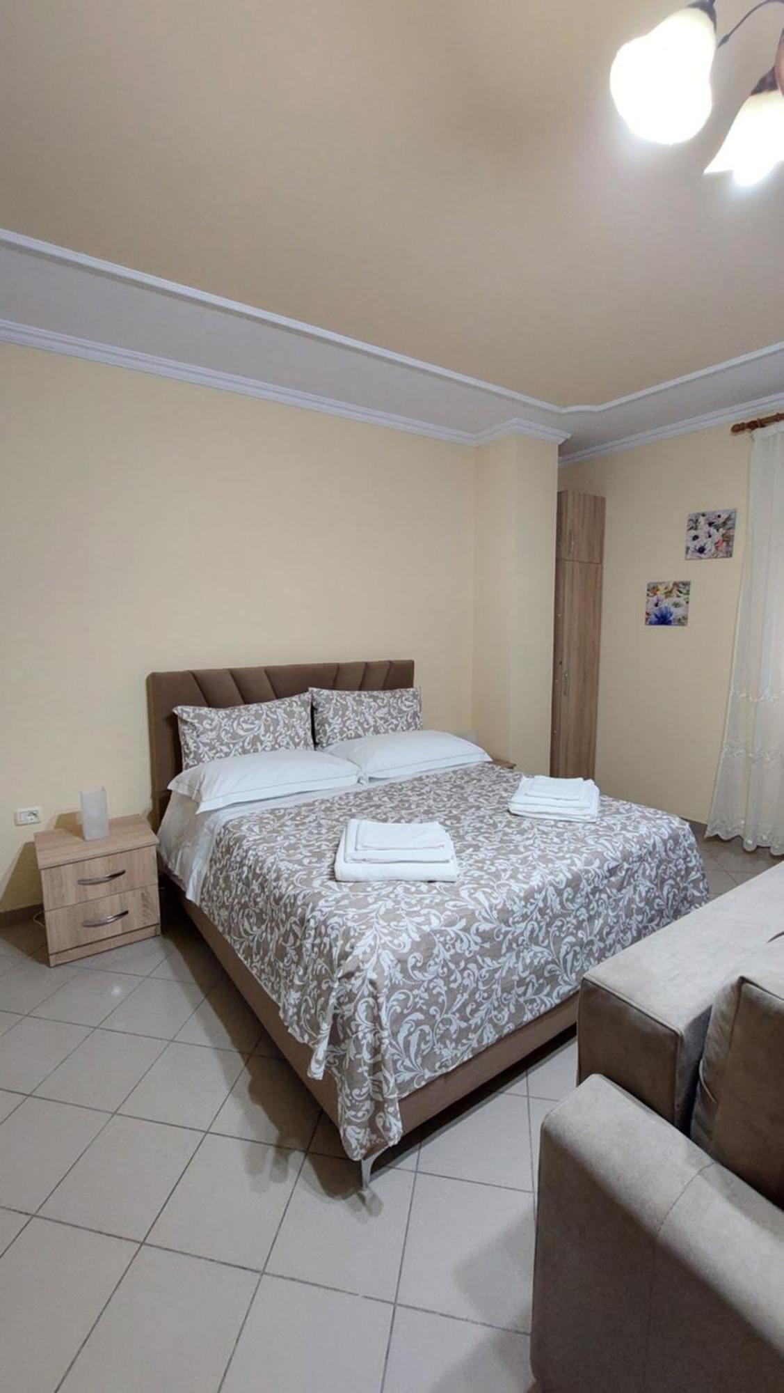 La Casa Di Pina Тирана